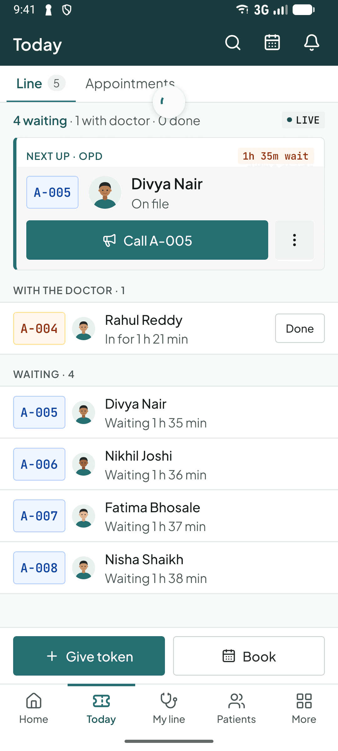The token line in the Curogrid Surgery phone app: who is next, who is with the doctor and who is waiting